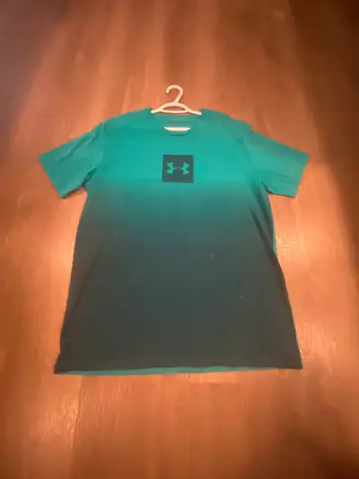 Under Armour T-Shirt XL, View more