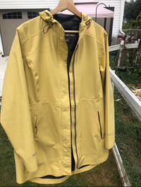 Women’s L Eddie Bauer Rain Coat