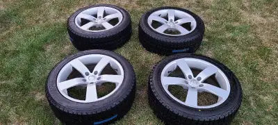 4 Bridgestone Blizzak WS90 225/50R18 (2 years old) 4 Fast Wheels Samba 18x8 offset +35 mm 5x114.3 mm...