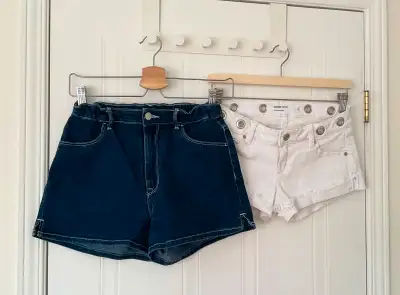7 pièces pour fille 12-14 ans,7 pour 10$., View more