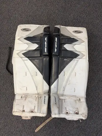 Kids Hockey Goalie Pads (Legs) and Brand New Skate Guards, View more