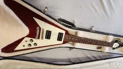 Gibson flying V, View more