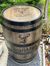 Barrels and trays with logos