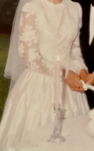 Vintage Tricia Cochran Wedding dress Yorkdale designer Excellent condition! Vacuum sealed Valencia l...