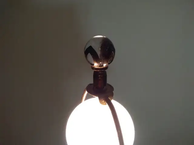 REDUCED Vintage Swing Arm Floor Lamp, Green and Brass in Indoor Lighting & Fans in Kawartha Lakes - Image 8