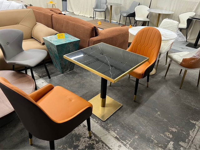 Small Dining Set – Table + 2 Chairs | Brand New | $365–$479 dans Mobilier de salle à manger et cuisine  à Longueuil/Rive Sud - Image 3