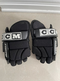 CCM junior hockey gloves