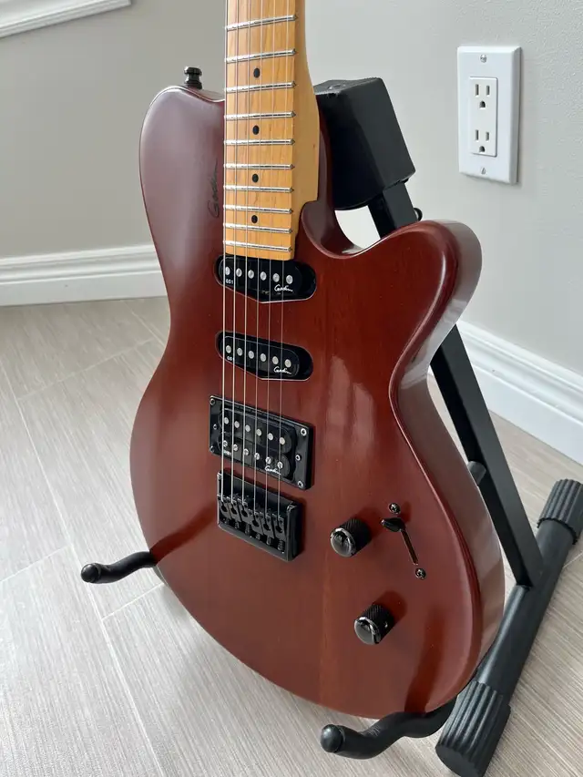 Guitare Électrique et Ampli  in Guitars in Granby - Image 4