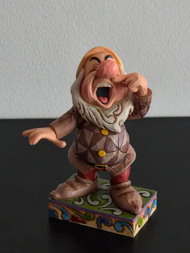Jim Shore Disney Snow White & The Seven Dwarfs & The Wishing Wel in Arts & Collectibles in Winnipeg - Image 10