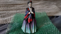Vintage Paragon  (1919-1960), Grand Ma Ma figurine