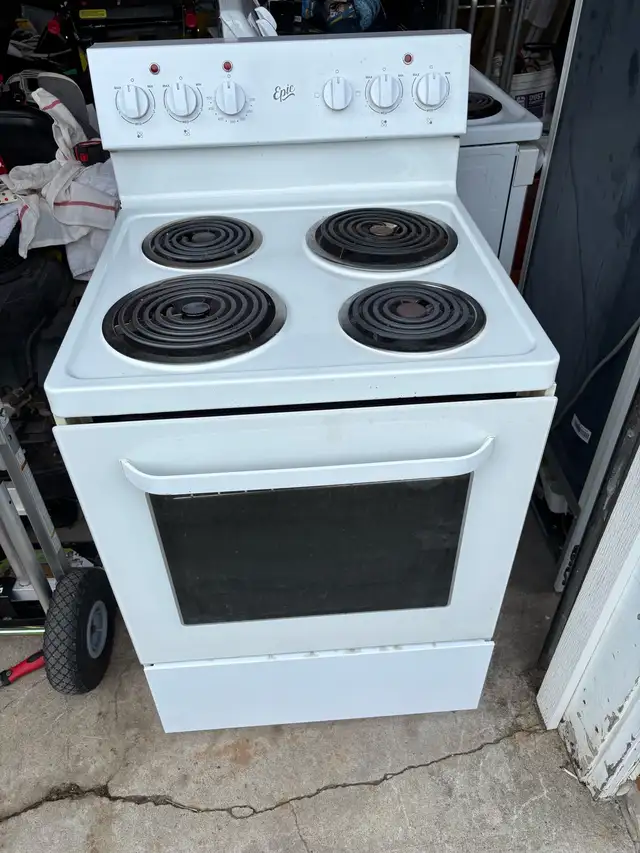 epic 24 inch stove in Stoves, Ovens & Ranges in City of Toronto - Image 2