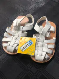 Brand new girl’s sandals!!  Only $15!!