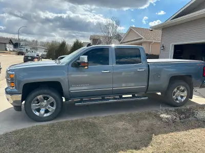 Selling my 2015 Silverado 1500. Comes with the L86 6.2-liter V-8 , with 420 horsepower and 460 lb-ft...
