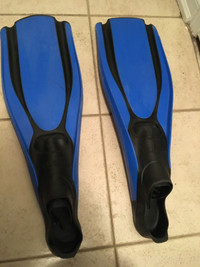 Swimming flippers for Men Mares Brand size 9.5 to 10.5