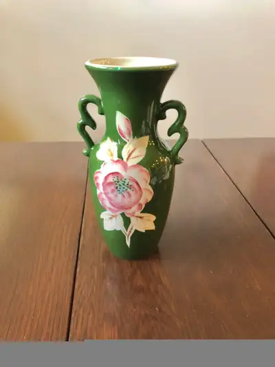 So pretty! Approximately 8” A few tiny chips along the rim as shown. Made in Japan. Pick up in Marda...