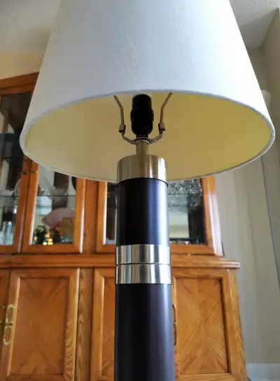 Modern Stylish Desk Lamp $29.00 Description The Modern stylish desk lamp, excellent condition. If yo...