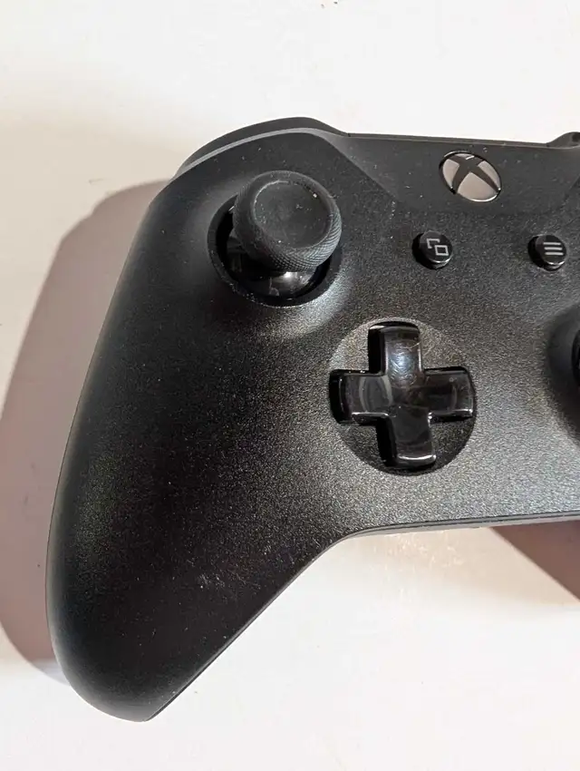 Xbox One Wireless Controller Black Model 1708 Bluetooth 585553068468490242