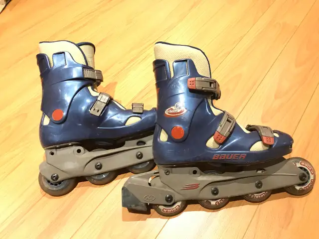 Bauer V-tech 5 Rollerblades/inline skates - Size 8 in Skates & Blades in Markham / York Region - Image 3