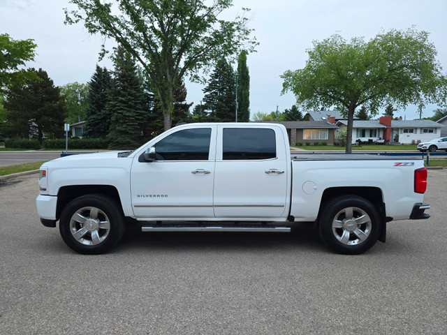 2017 Chevrolet Silverado 1500 Z71 LTZ in Cars & Trucks in Edmonton - Image 2