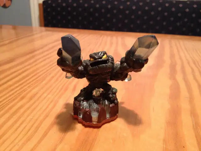 Series 2 - Skylanders Giants figures in Nintendo DS in Markham / York Region - Image 7