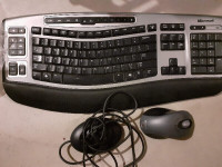 wireless computer keyboard + mouse combo