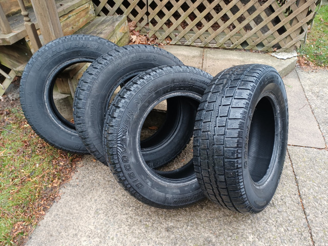 4-P235-55-17  17X8  ORIGINAL FORD MUSTANG RIMS in Tires & Rims in Hamilton - Image 4