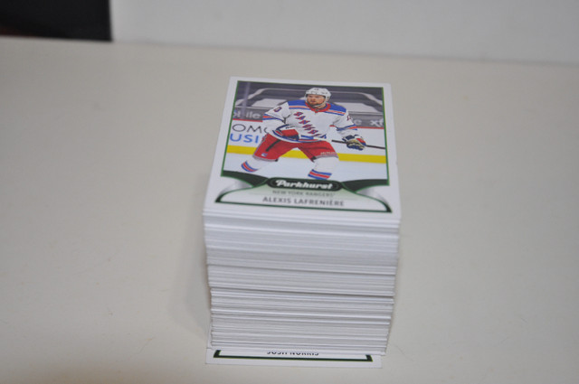 2021-22 Parkhurst Hockey base set lot of +- 125 cards big names in Arts & Collectibles in Victoriaville