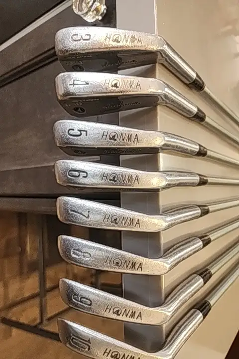 Honma CL708 Right Handed 3-PW golf iron set in Golf in Markham / York Region - Image 3