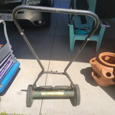 Manual push mower - Lee Valley tools, View more