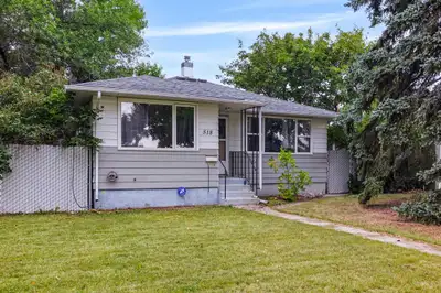 Perfect starter southside home or revenue property in a great area close to schools and parks. A two...