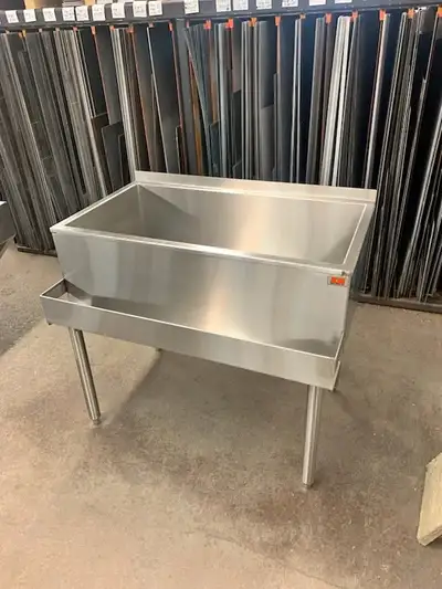 New Insulated Ice Bin Bar Unit Made in Canada, View more