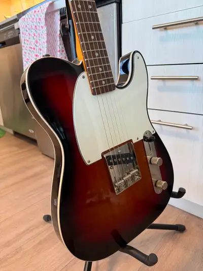 Squier Custom Esquire Telecaster - Sunburst, View more