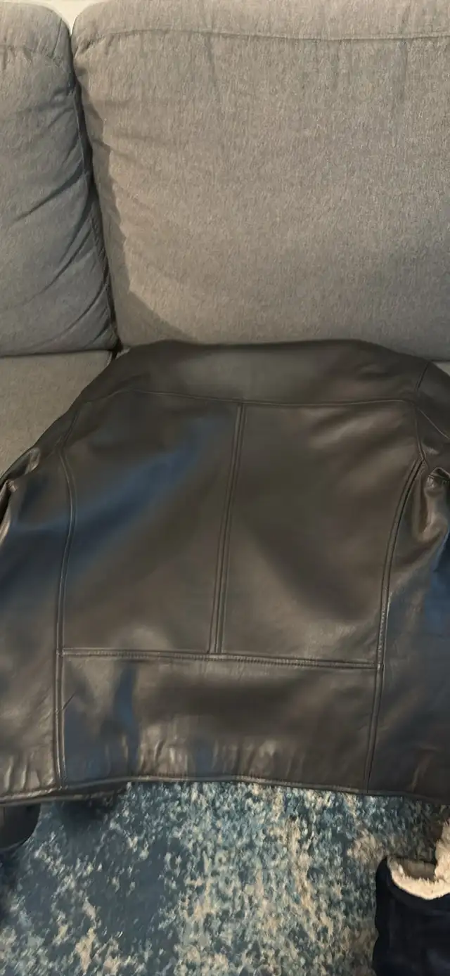 Leather Jacket in Men's in Mississauga / Peel Region - Image 3