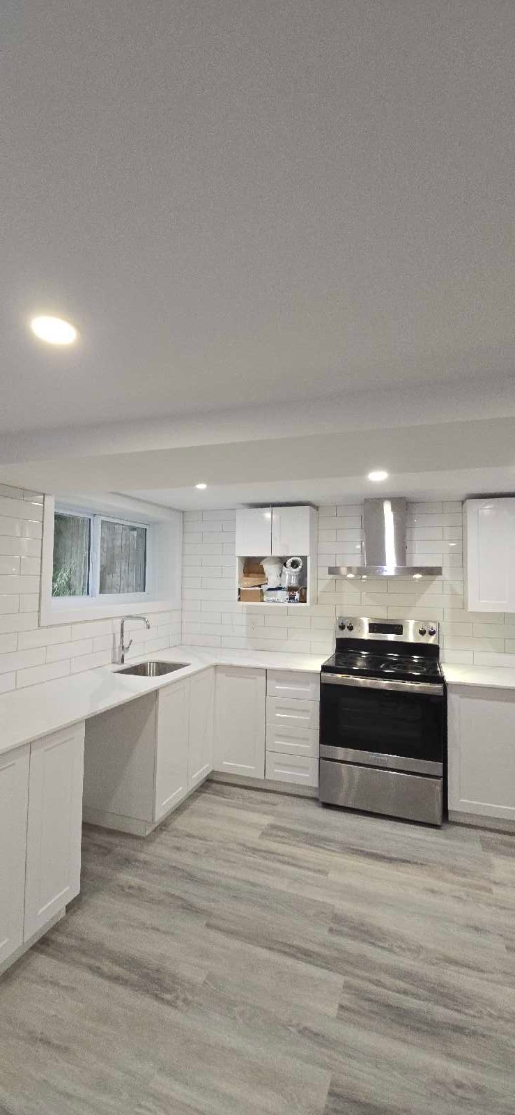 New 3 1/2 condo — photo 2