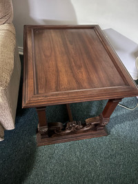 Tables de salon brune en bois 