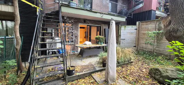 Studio Design RDC Centre-Ville | Accès Terrasse & Jardin Privé ! in Long Term Rentals in City of Montréal - Image 6