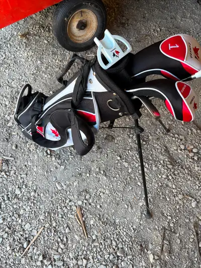 Youth starter right hand team Canada golf clubs, View more