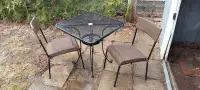 Table patio set