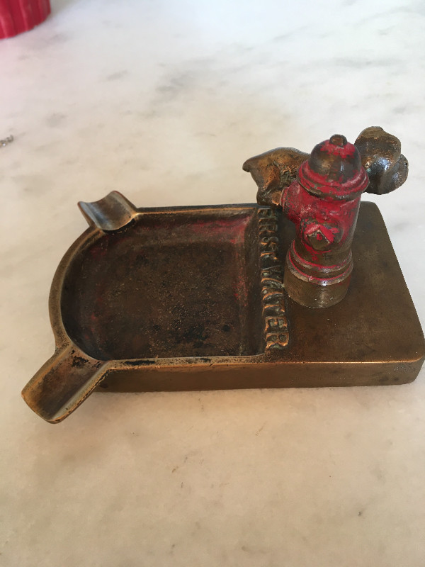Brass ashtray - dog lifting his leg on red fire hydrant in Arts & Collectibles in Kawartha Lakes - Image 4