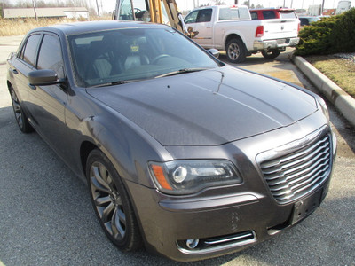 2014 Chrysler 300s Sedan Low Kilometers