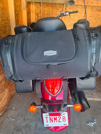 Brand new motorcycle,back rest,saddle bags,rear bag mount,passenger arm rests ,cover