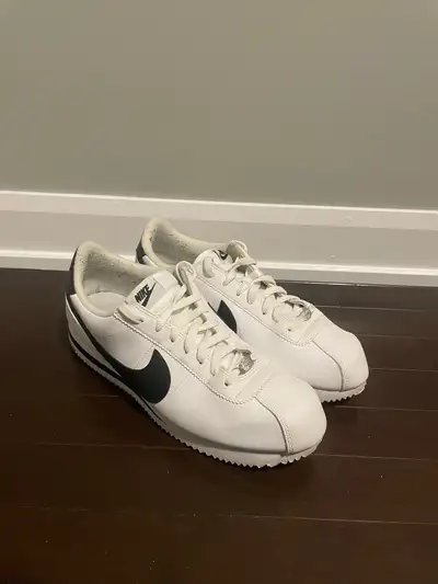 Nike Men’s Cortez ‘72 White Leather - sz 11 *Pre-Owned*, View more
