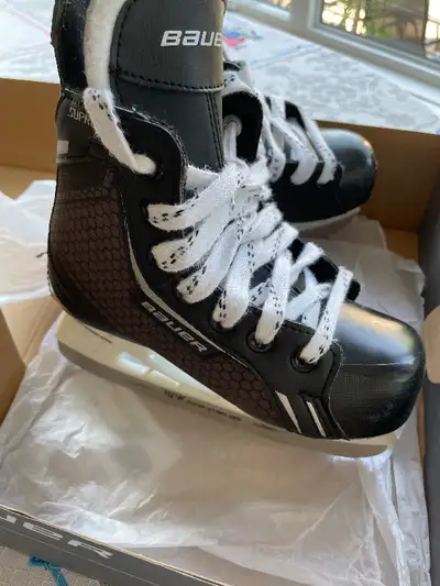 Youth skates Like new - Bauer Supreme: Size  12(skate)/13(shoe), View more