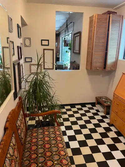 1 bedroom in a 2 bedroom house - Near Beach and UBC