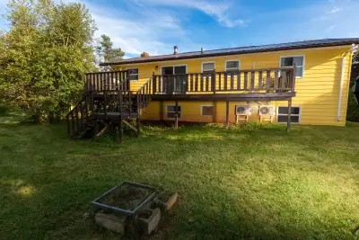 One bedroom, one bathroom apartment for rent. Internet and grass cutting in the price. Please contac...
