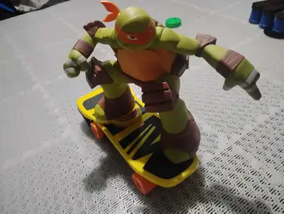 Teenage Mutant Ninja Turtles Michelangelo Skateboarder, View more
