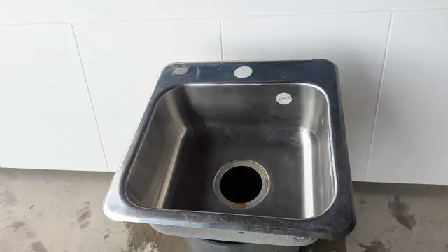 stainless steel kitchen sinks in Plumbing, Sinks, Toilets & Showers in Kamloops - Image 5