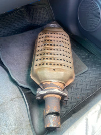 Toyota catalytic converter great condition 
