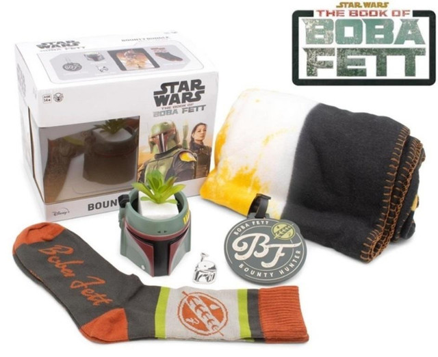 NEW Sealed Star Wars The Book of Bobba Fett  Bounty Bundle in Arts & Collectibles in City of Toronto