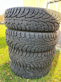 205/70/15 hankook ipike snow tires , excellent tread 